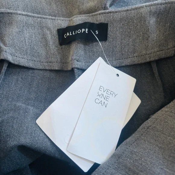 Gray Pleated Wide-Leg Pants 3/4 Coullotte Pants - Picture 8 of 12